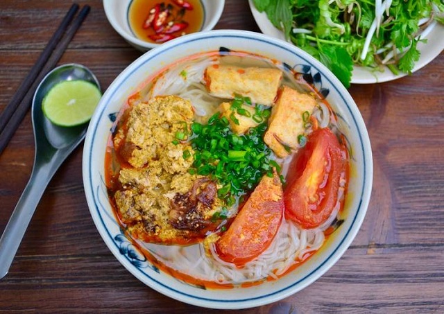 top plats vietnamiens nouilles au crabe